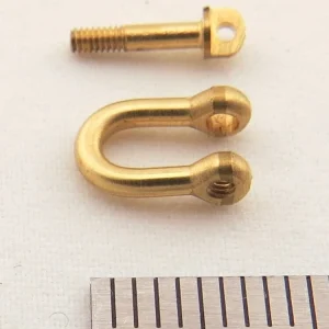 Schäkel Ca. 8,6×5,6mm, Mit Gewinde-Bolzen M1. Messing 7