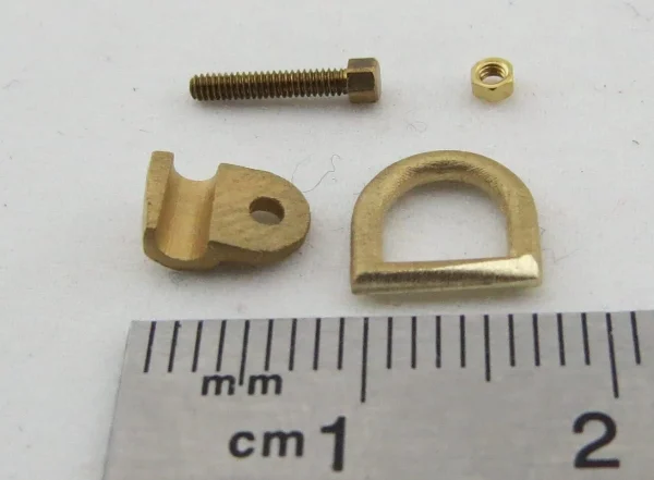 D-Ring Mit Befestigungsmaterial, Messing-Feinguss. Fertig 3