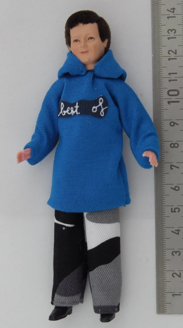1 Biegepuppe MANN, Ca. 14cm Hoch Mit Blauem Kapuzenpulli 3