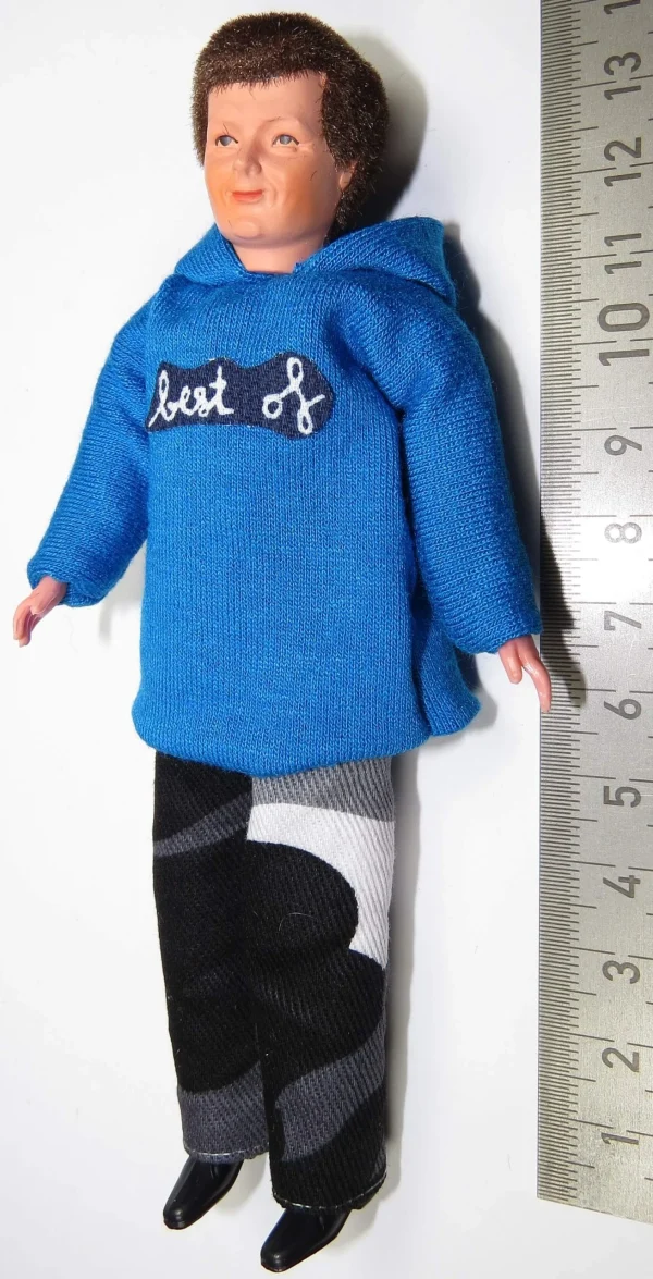 1 Biegepuppe MANN, Ca. 14cm Hoch Mit Blauem Kapuzenpulli 1