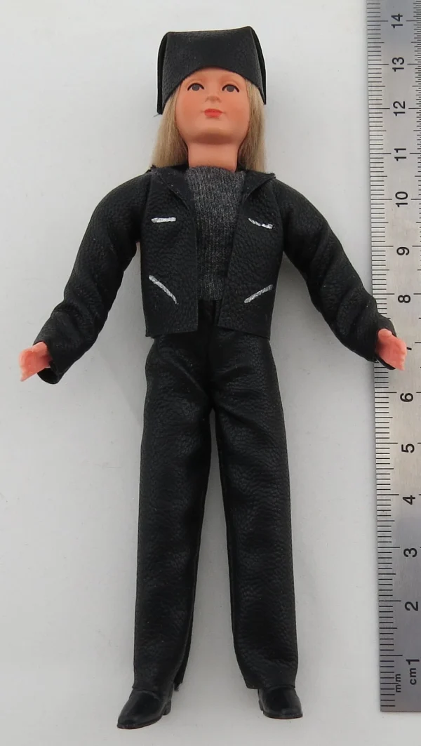 1x Biegepuppe FRAU Ca. 13cm Hoch M.Lederkluft, Rockerbraut 1